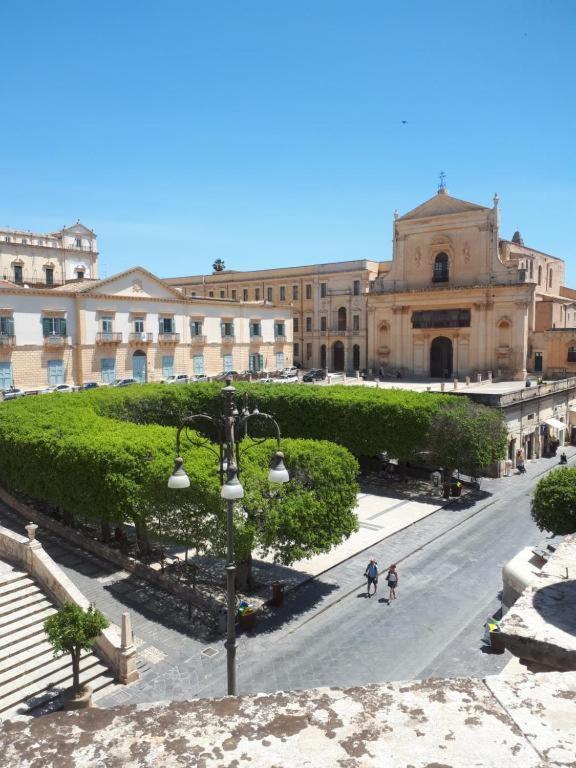 La Casa In Piazza Vila Noto Exterior foto